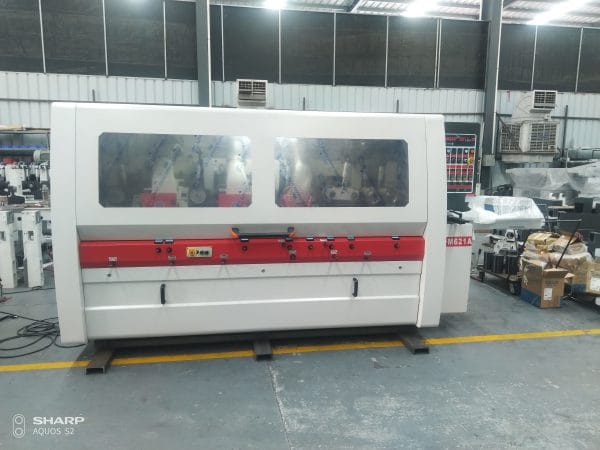 SOLID WOOD FOUR SIDE MOULDER MACHINE - Image 3