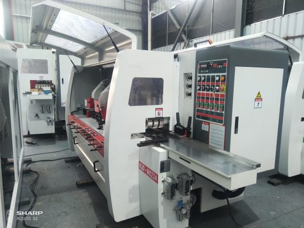 FOUR SIDE MOULDER MACHINE