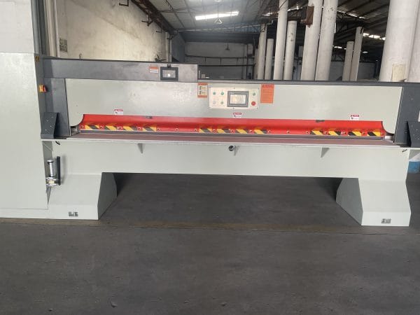 Veneer Guillotine Machine
