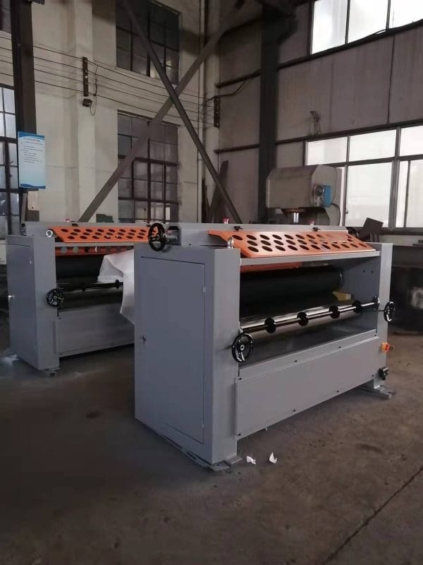GLUE SPREADER MACHINE 